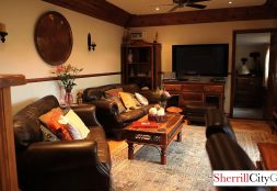 The Best Dressed Crab in Town